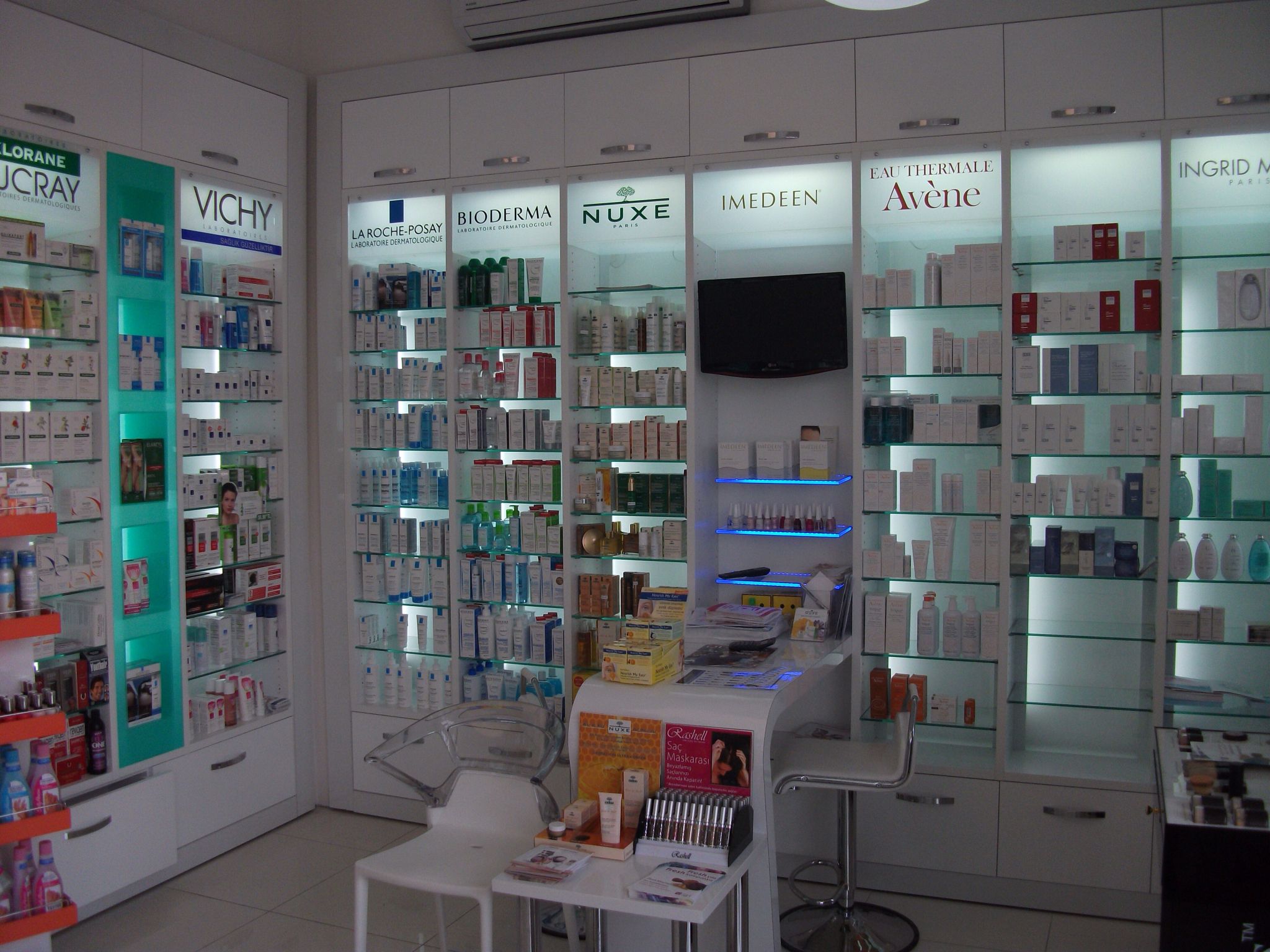 Çatalca Eczane Dizayn